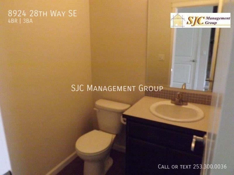 Four bedroom 2.5 bath home for rent in Lacey property image