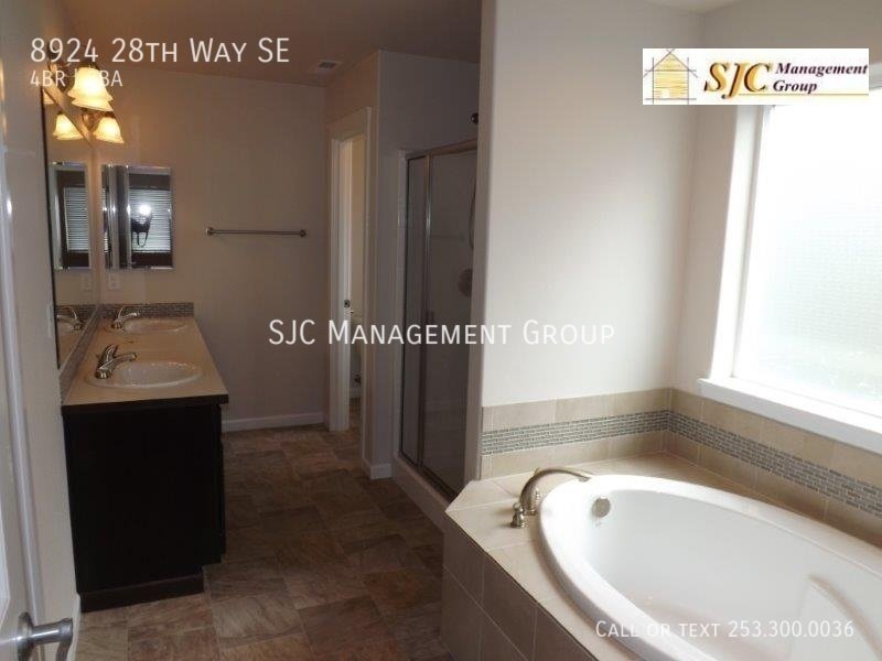 Four bedroom 2.5 bath home for rent in Lacey property image