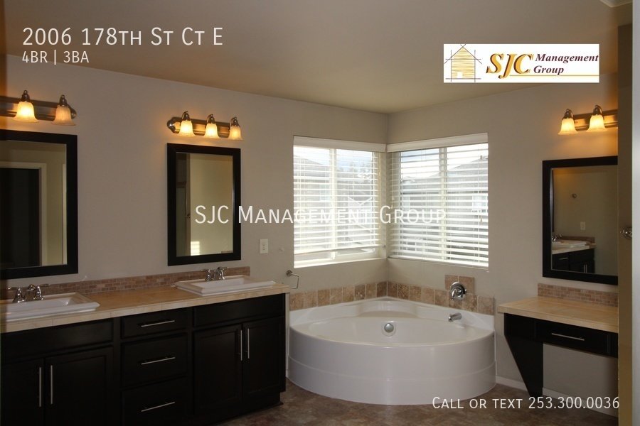 Four bedroom 2.5 bath home for rent in Spanaway property image