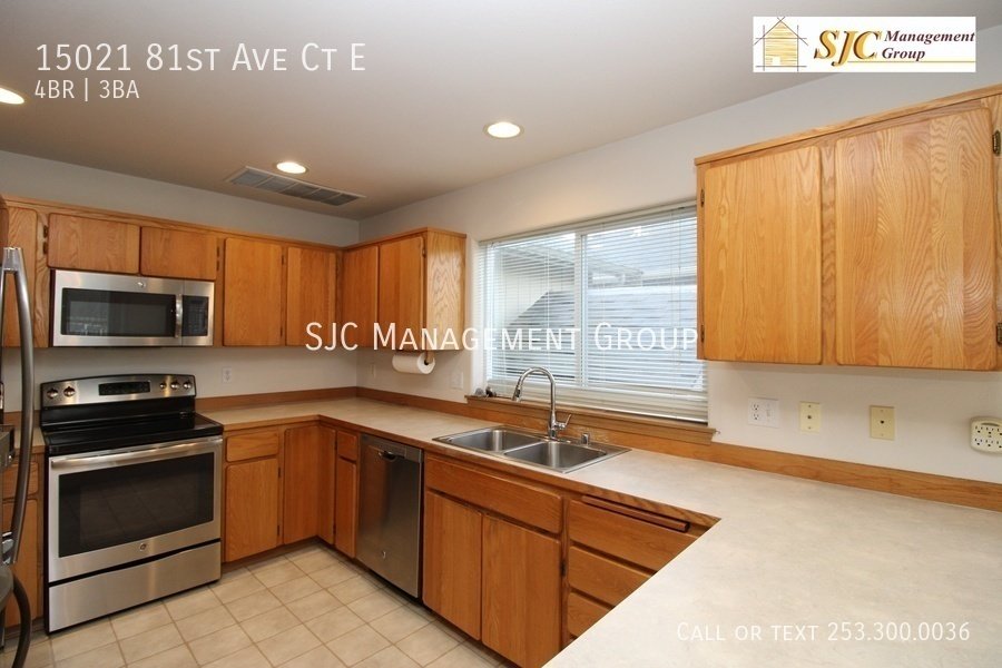 Four bedroom 2.5 bath home for rent South Hill Puyallup property image