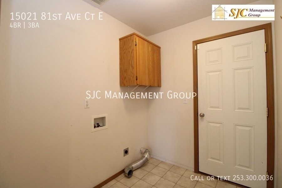 Four bedroom 2.5 bath home for rent South Hill Puyallup property image