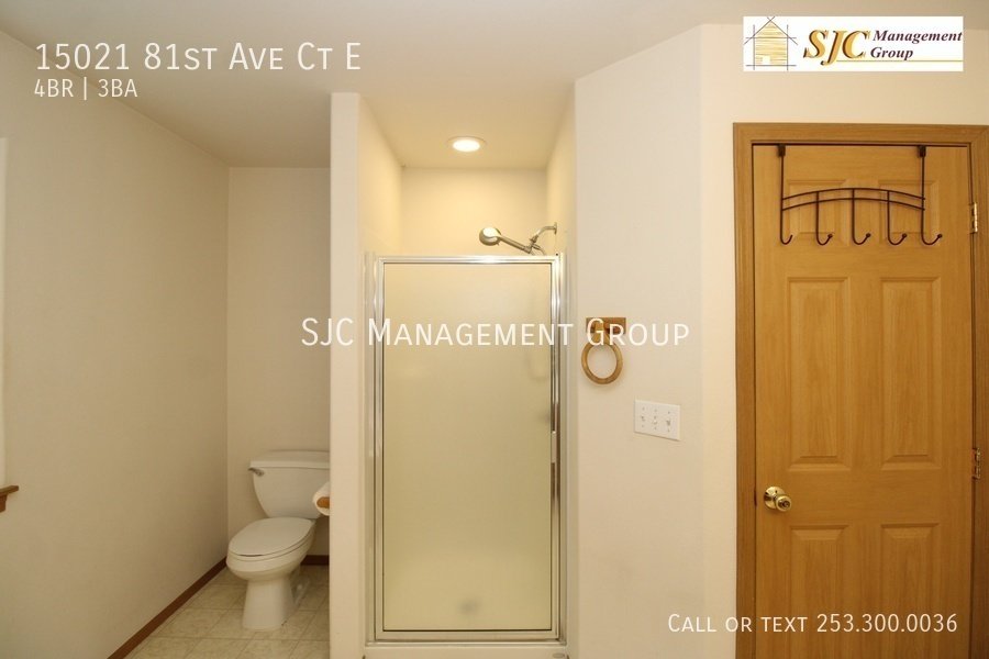 Four bedroom 2.5 bath home for rent South Hill Puyallup property image